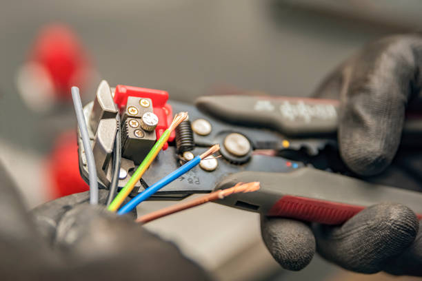 Best Local Electrician Companies  in Summerside, OH